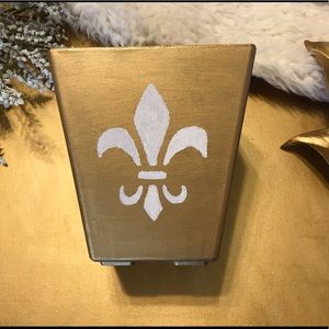 Hand Painted Fleur De Lis Planter/Flower Pot⚜️